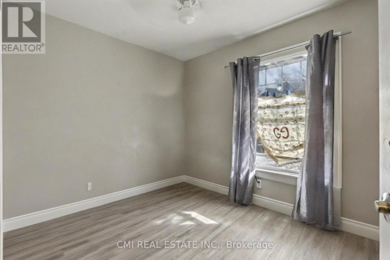 122 MONTROSE STREET, Windsor, Ontario, N8X1A3