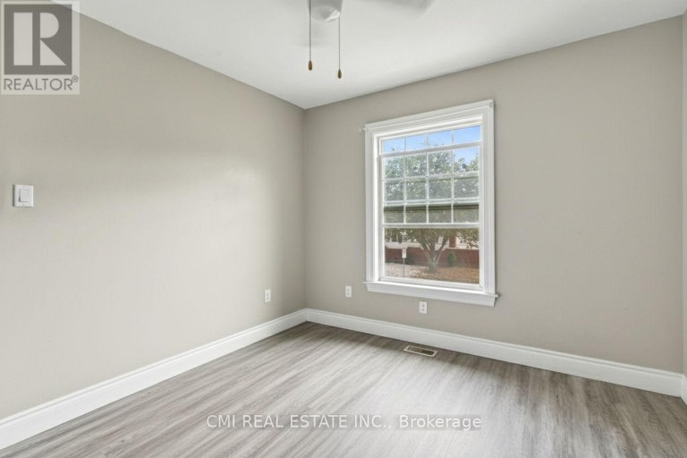 122 MONTROSE STREET, Windsor, Ontario, N8X1A3