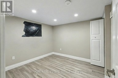 122 MONTROSE STREET Windsor Ontario photo 32