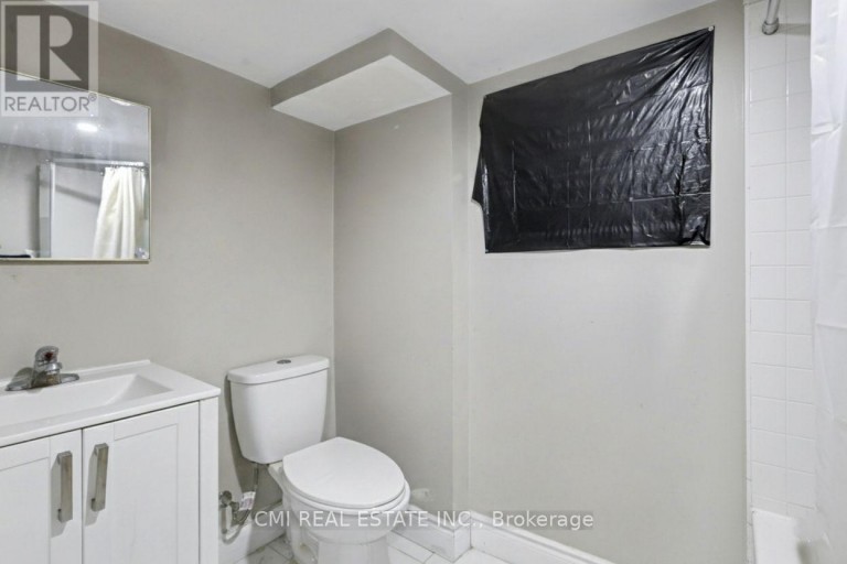 122 MONTROSE STREET, Windsor, Ontario, N8X1A3