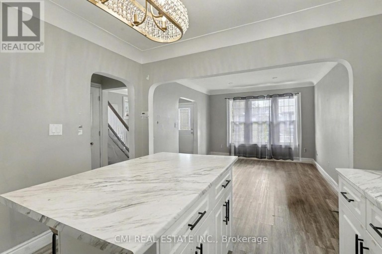 122 MONTROSE STREET, Windsor, Ontario, N8X1A3