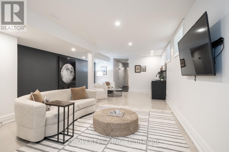 43 BERNARD AVENUE, Toronto (Annex), Ontario, M5R1R3