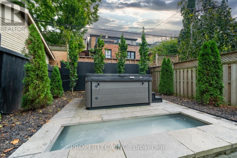 43 BERNARD AVENUE, Toronto (Annex), Ontario, M5R1R3