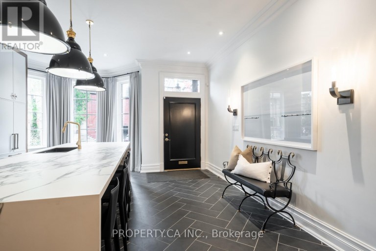 43 BERNARD AVENUE, Toronto (Annex), Ontario, M5R1R3