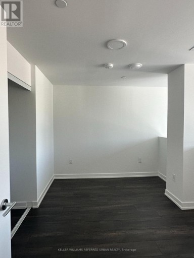 106 - 801 THE QUEENSWAY, Toronto (Stonegate-Queensway), Ontario, M8Z1N4