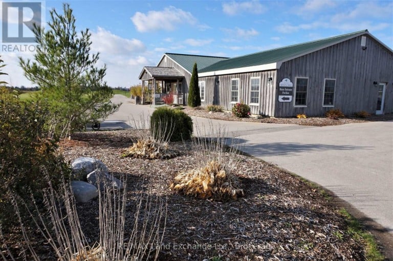 102 EAGLE COURT, Saugeen Shores, Ontario, N0H2C3