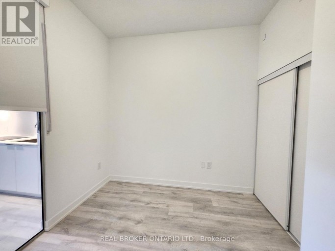 N625 - 7 GOLDEN LION HEIGHTS, Toronto (Newtonbrook East), Ontario, M2M4E7