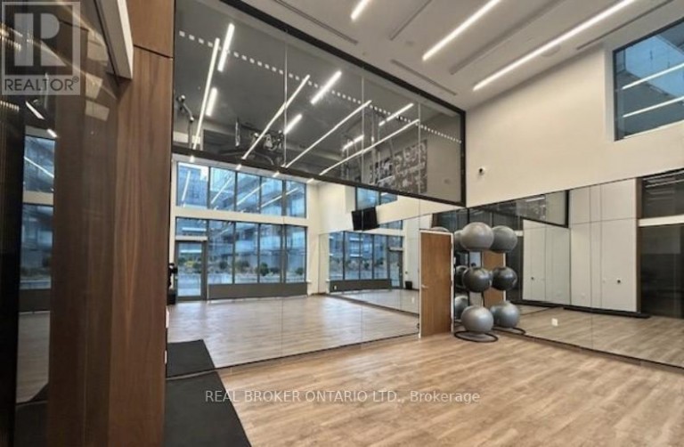 N625 - 7 GOLDEN LION HEIGHTS, Toronto (Newtonbrook East), Ontario, M2M4E7