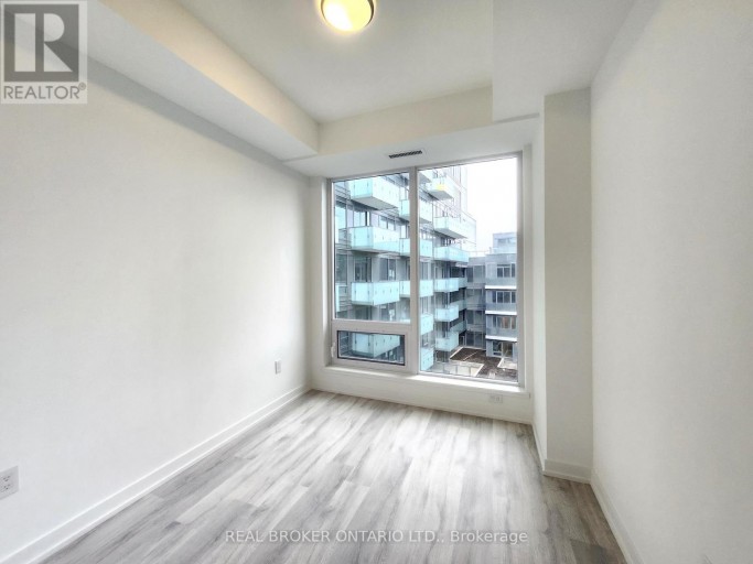 N625 - 7 GOLDEN LION HEIGHTS, Toronto (Newtonbrook East), Ontario, M2M4E7