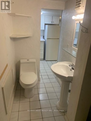 LOWER - 730 LOGAN AVENUE, Toronto (North Riverdale), Ontario, M4K3C6