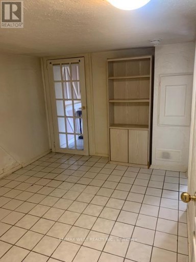 LOWER - 730 LOGAN AVENUE, Toronto (North Riverdale), Ontario, M4K3C6