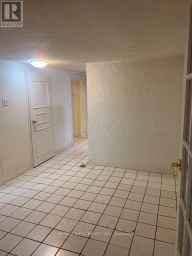 LOWER - 730 LOGAN AVENUE Toronto (North Riverdale) Ontario photo 4