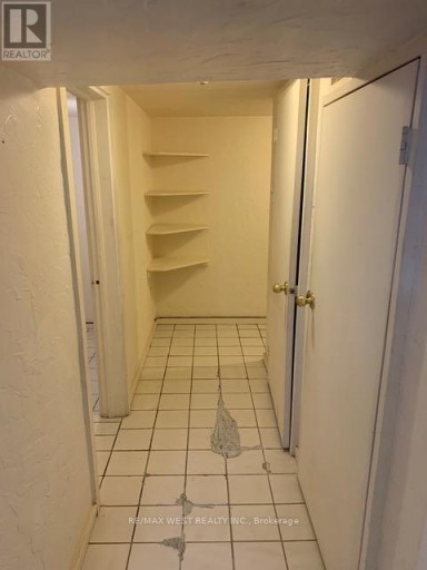 LOWER - 730 LOGAN AVENUE, Toronto (North Riverdale), Ontario, M4K3C6