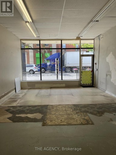 2936 DUNDAS STREET W, Toronto (Junction Area), Ontario, M6P1Y8