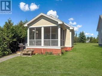 27 - 13 BUTTERNUT LANE Prince Edward County (Athol Ward) Ontario photo 1