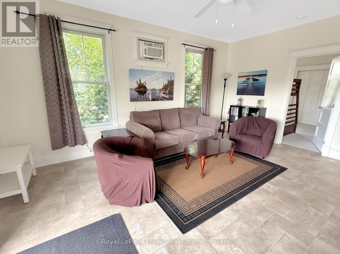 27 - 13 BUTTERNUT LANE, Prince Edward County (Athol Ward), Ontario, K0K1P0