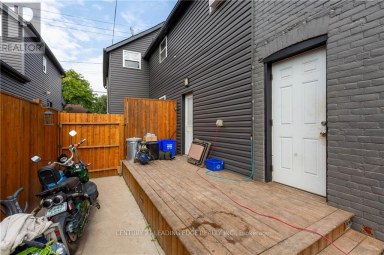 B - 382 CANNON STREET E Hamilton (Landsdale) Ontario photo 3