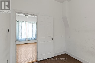 208 MAITLAND STREET London East (East K) Ontario photo 11