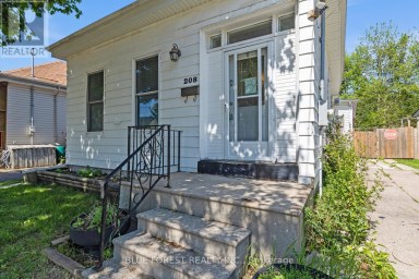 208 MAITLAND STREET London East (East K) Ontario photo 4