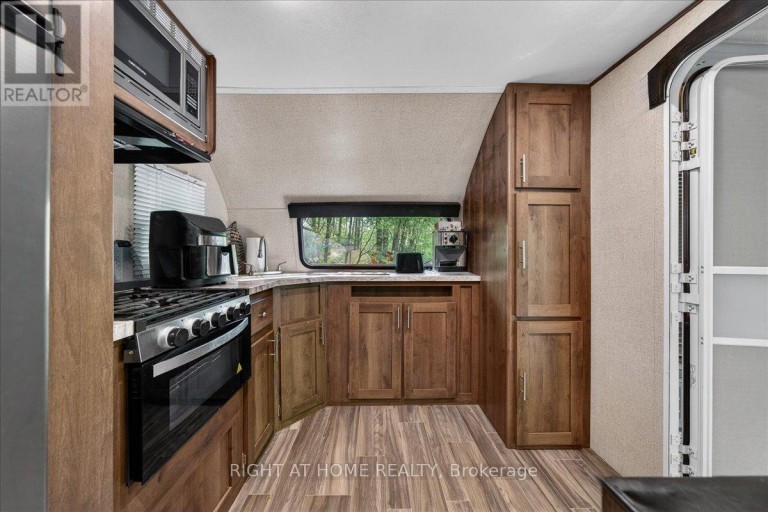 201 - 142571 35 ROAD, West Grey, Ontario, N0G1C0