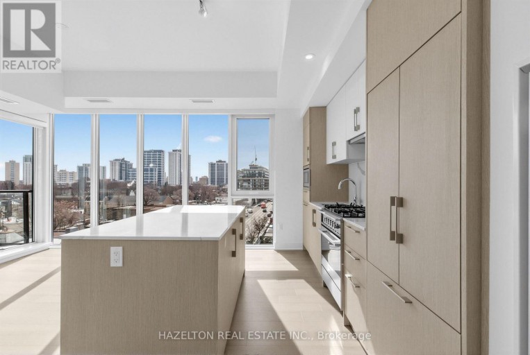 602 - 8 MANOR ROAD W, Toronto (Yonge-Eglinton), Ontario, M4S0E6