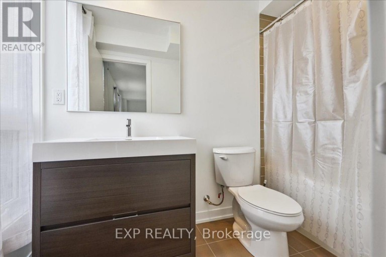 72 TURTLE ISLAND ROAD, Toronto (Englemount-Lawrence), Ontario, M6A0G2