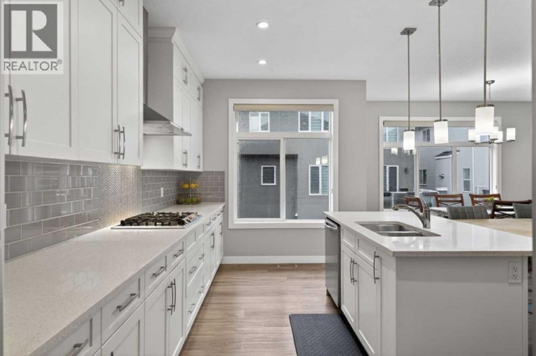 109 Kinniburgh Cove, Chestermere, Alberta, T1X0Y6