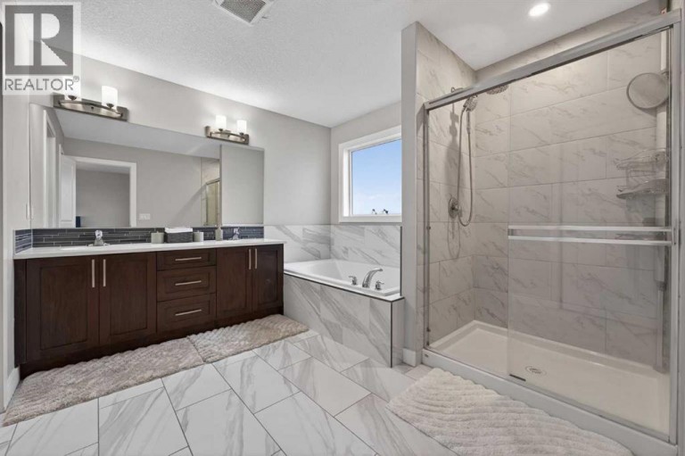 109 Kinniburgh Cove, Chestermere, Alberta, T1X0Y6