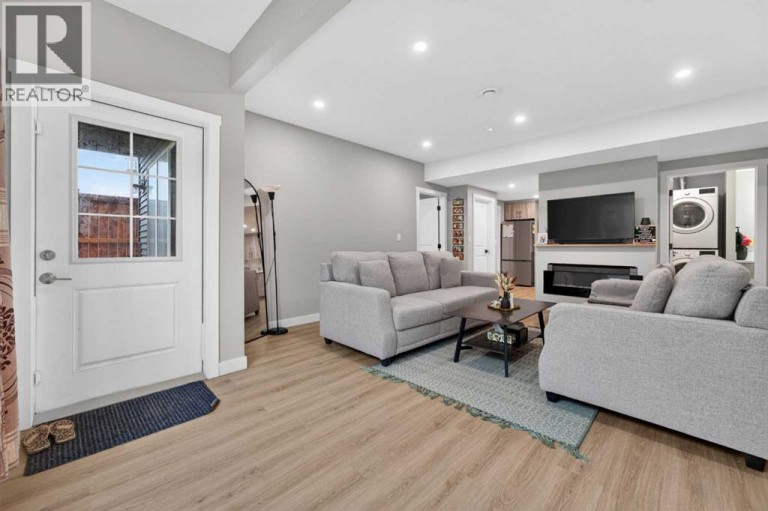 109 Kinniburgh Cove, Chestermere, Alberta, T1X0Y6