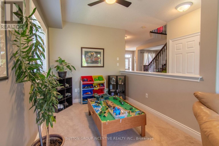 18 GRAIHAWK DRIVE, Barrie (Ardagh), Ontario, L4N6G4