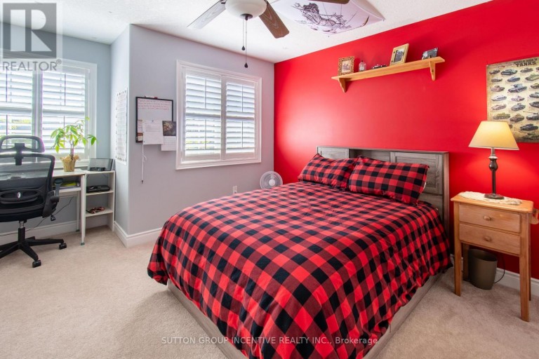 18 GRAIHAWK DRIVE, Barrie (Ardagh), Ontario, L4N6G4