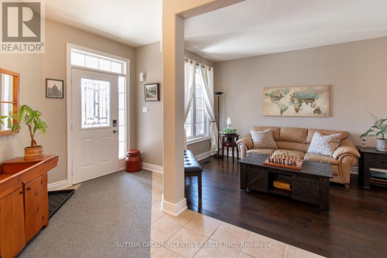 18 GRAIHAWK DRIVE, Barrie (Ardagh), Ontario, L4N6G4