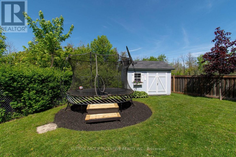 18 GRAIHAWK DRIVE, Barrie (Ardagh), Ontario, L4N6G4