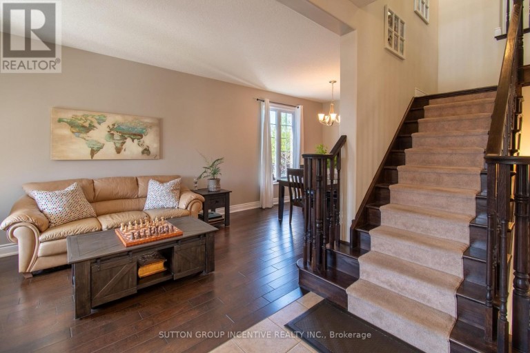 18 GRAIHAWK DRIVE, Barrie (Ardagh), Ontario, L4N6G4