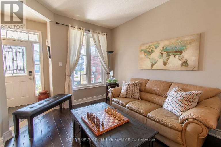 18 GRAIHAWK DRIVE, Barrie (Ardagh), Ontario, L4N6G4