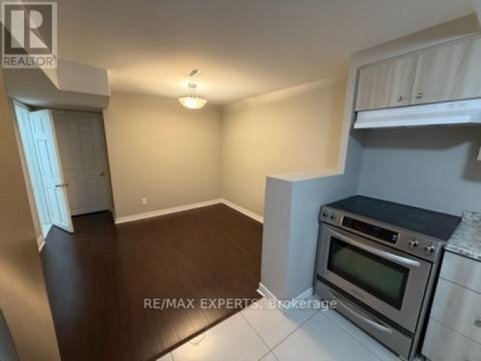 182 TIMBER LANE, Vaughan (East Woodbridge), Ontario, L4L3J9