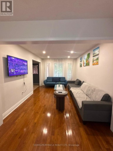 UPPER - 42 LOCKWOOD ROAD, Brampton (Fletcher's West), Ontario, L6Y4T7