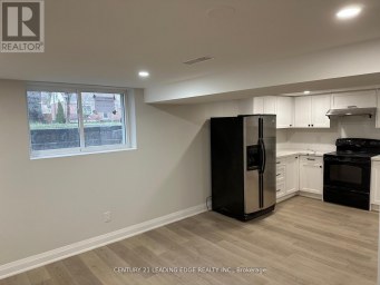 BSMT - 36 VERNON ROAD Toronto (Wexford-Maryvale) Ontario photo 5