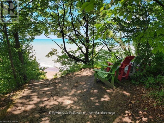 74730 ELM CRESCENT, Bluewater (Stanley), Ontario, N0M1G0