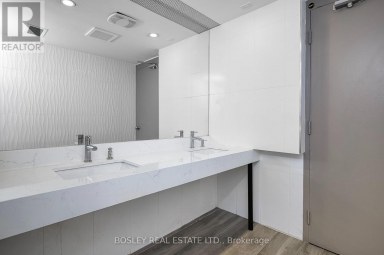 601 - 920 YONGE STREET Toronto (Annex) Ontario photo 12