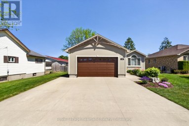 86 HURON STREET W South Huron (Exeter) Ontario photo 4