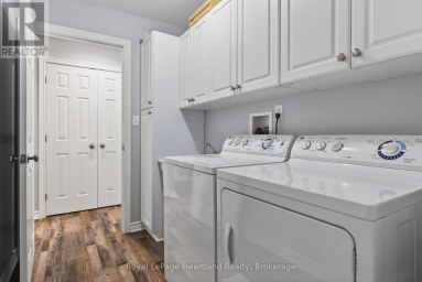 86 HURON STREET W South Huron (Exeter) Ontario photo 46