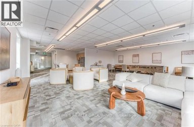 301 WESTMOUNT ROAD W Kitchener Ontario photo 12