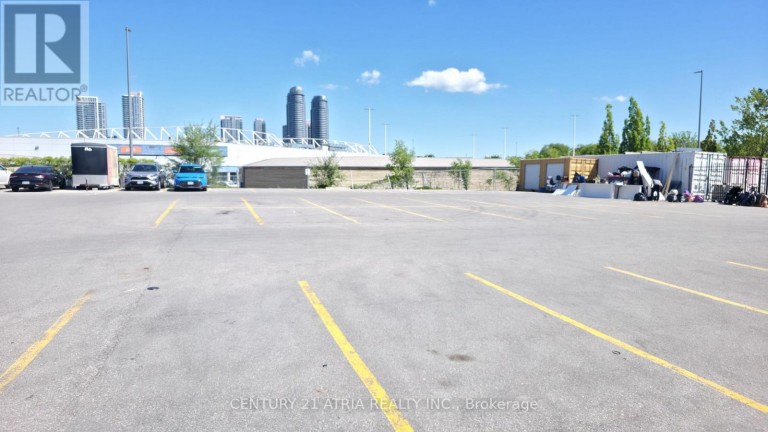 32 PROGRESS AVENUE, Toronto (Dorset Park), Ontario, M1P2Y4