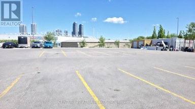 32 PROGRESS AVENUE Toronto (Dorset Park) Ontario photo 3