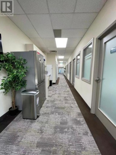 301 - 7030 WOODBINE AVENUE, Markham (Milliken Mills West), Ontario, L3R6G2