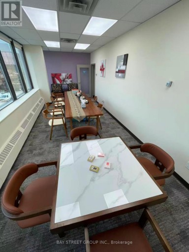 301 - 7030 WOODBINE AVENUE, Markham (Milliken Mills West), Ontario, L3R6G2