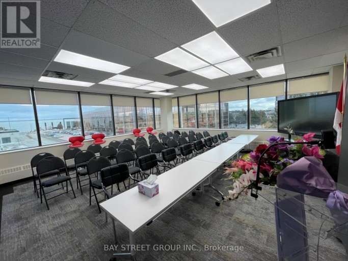 301 - 7030 WOODBINE AVENUE, Markham (Milliken Mills West), Ontario, L3R6G2