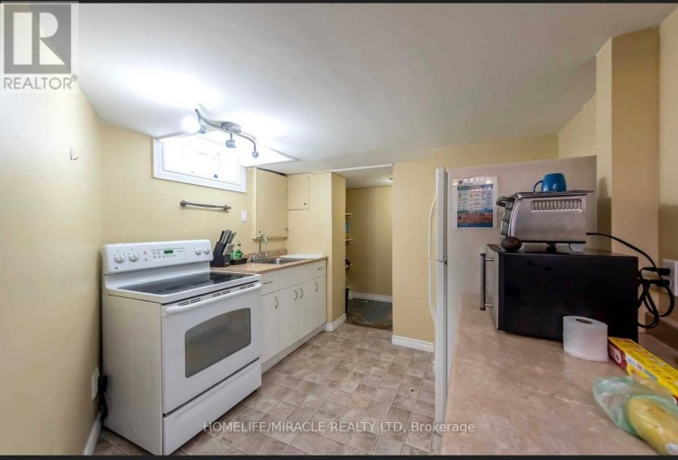 BSMT - 90 TUPPER DRIVE, Thorold (Confederation Heights), Ontario, L2V4C8