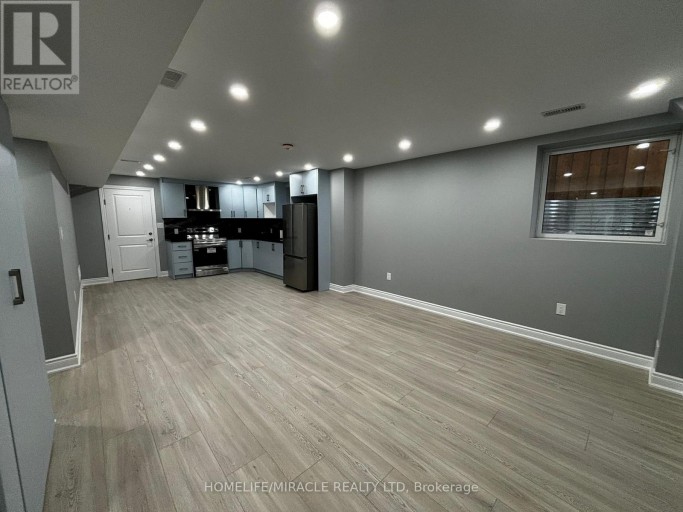 35 MERRIMAC DRIVE, Brampton (Bram West), Ontario, L6Y6K4